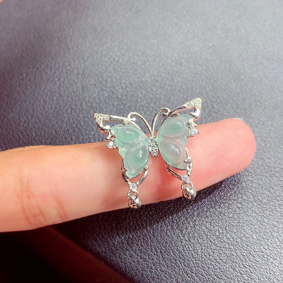 翡翠未镶嵌颈饰挂件