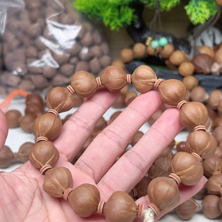 王***多吊坠橄榄核16蜜福利