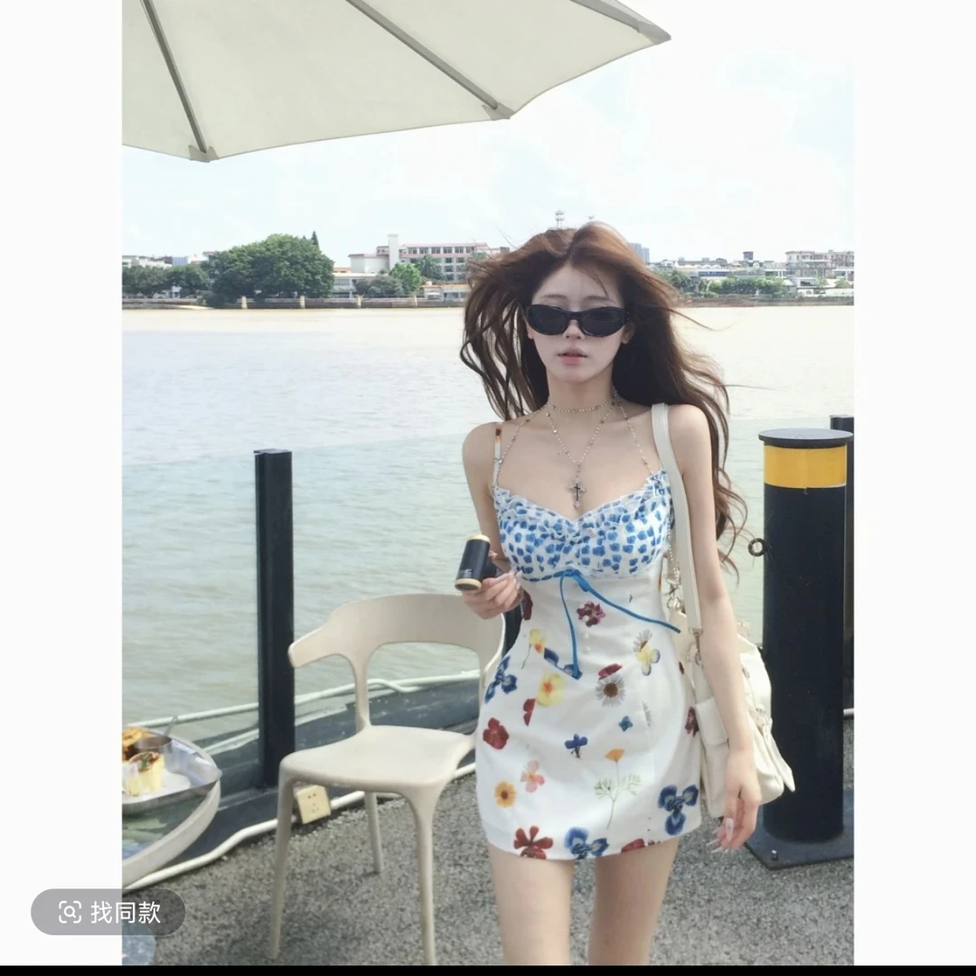 昭花奈莉 夏季新款纯欲风甜美可爱多巴胺气质少女约会设计连衣裙