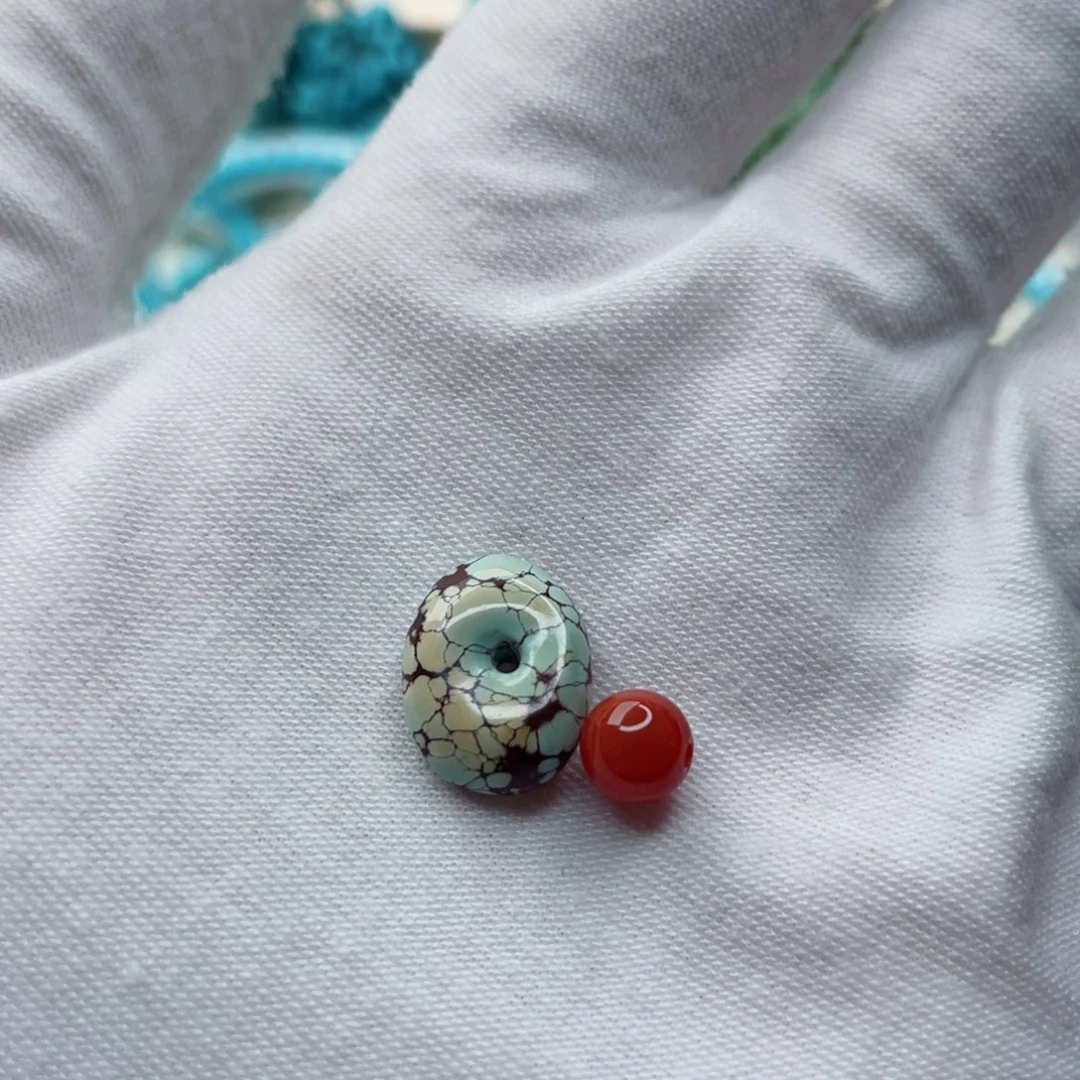 南红玛瑙未镶嵌珠宝奇石