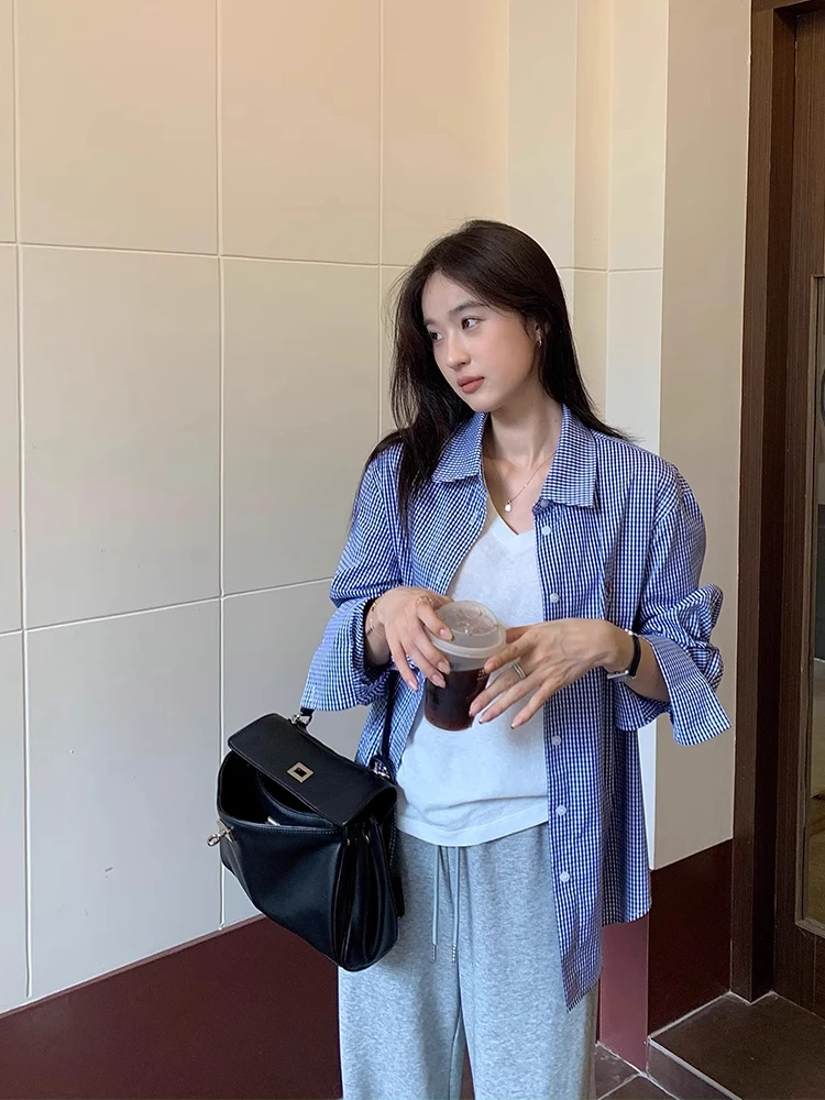 韩系甜美刺绣翻领长袖衬衫女春款内搭宽松休闲小众设计感格子上衣