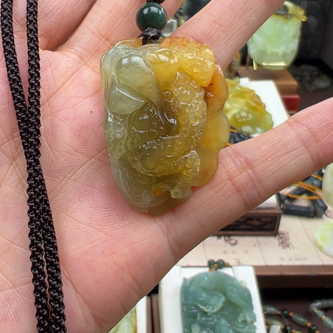 岫玉未镶嵌挂件挂件