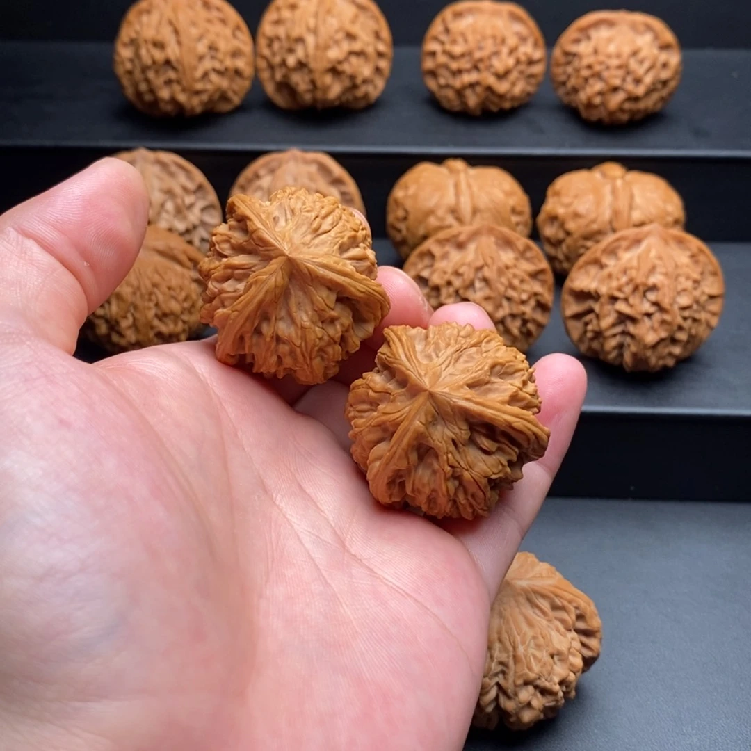 文玩核桃吊坠御龙37