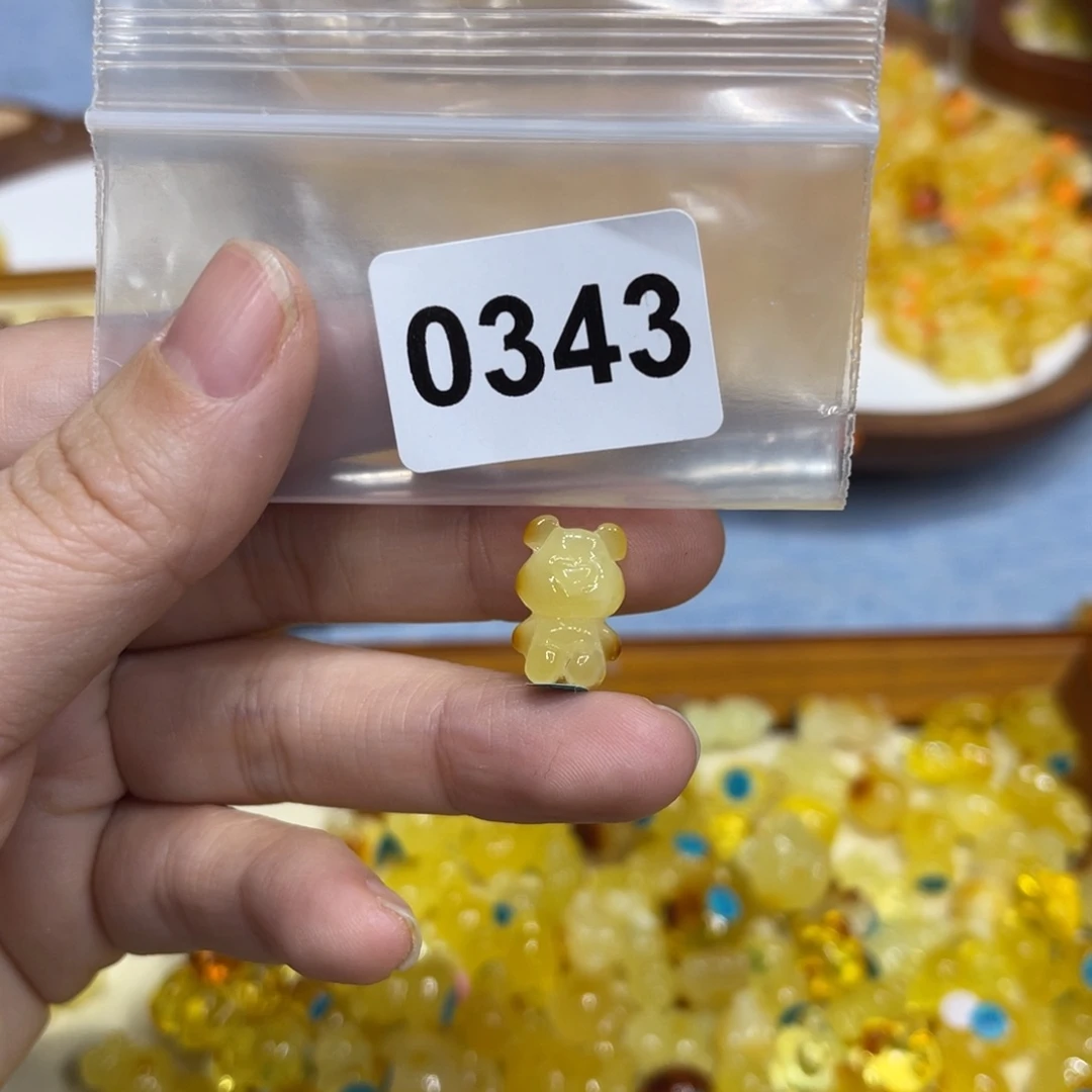 琥珀珠宝奇石未镶嵌