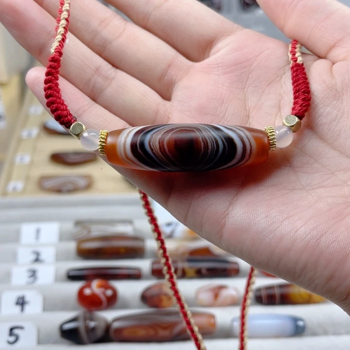 玛瑙/玉髓颈饰未镶嵌