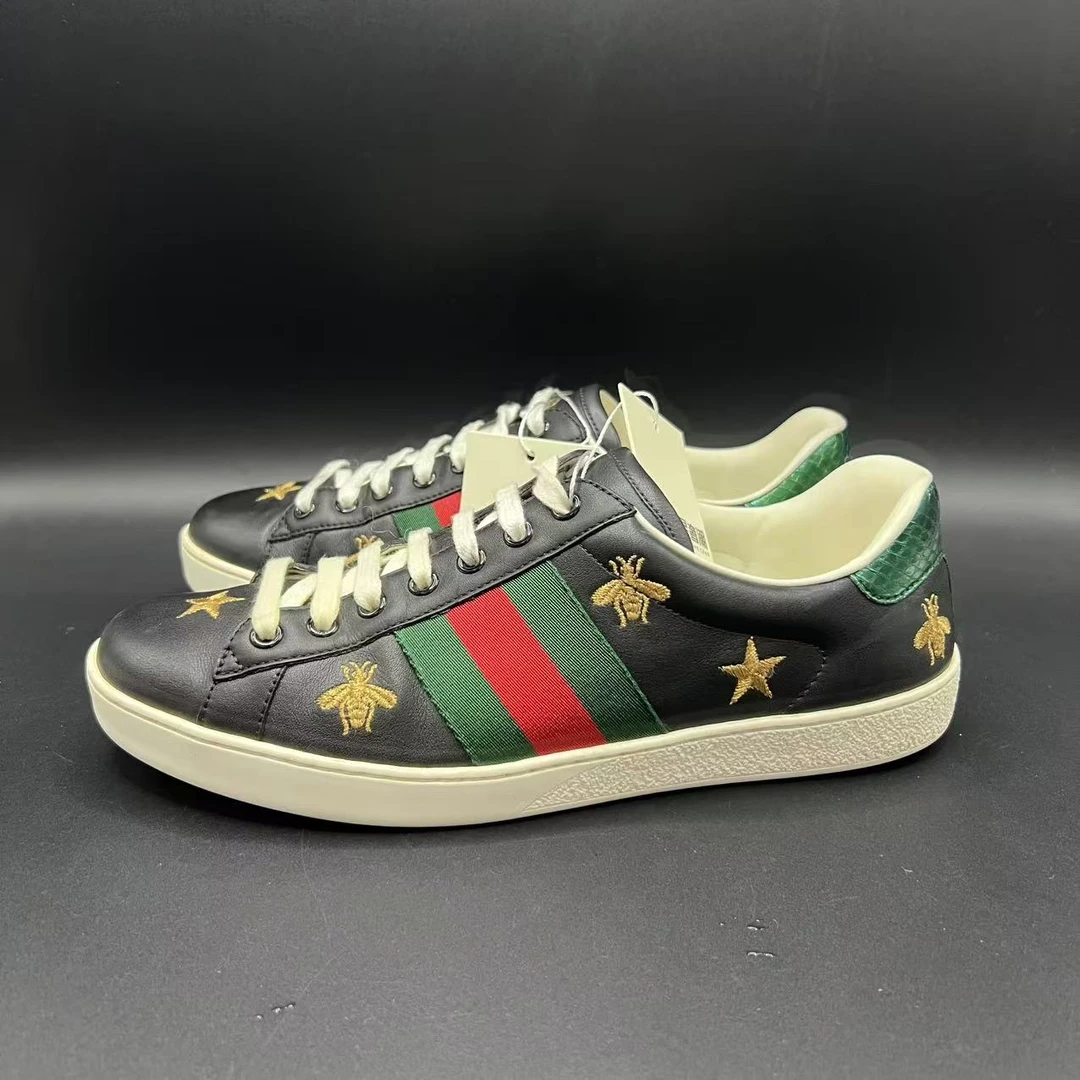 95新 GUCCI/古驰 【福利】时尚百搭休闲星星蜜蜂黑色板鞋42码 lb511