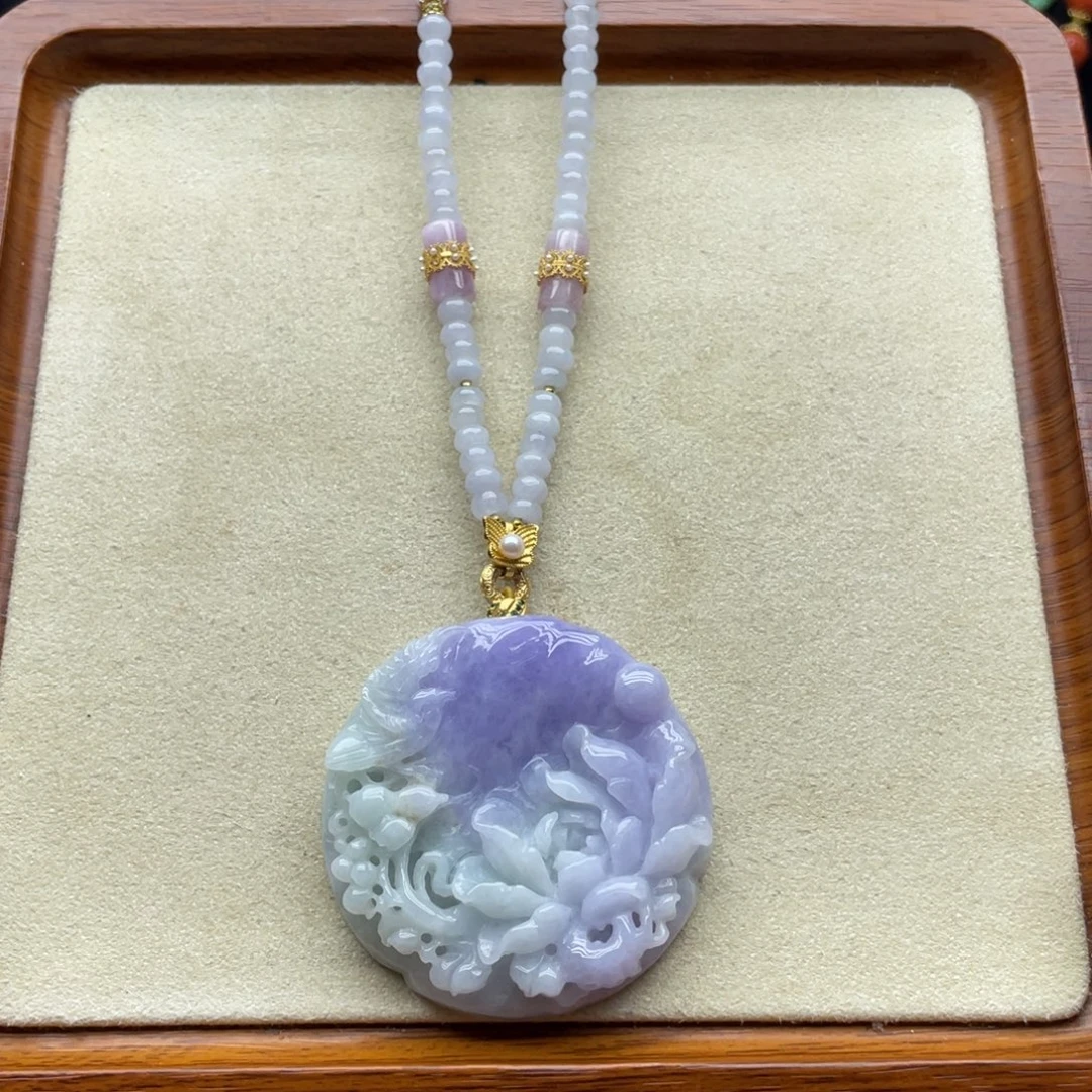 翡翠未镶嵌颈饰翡翠花牌