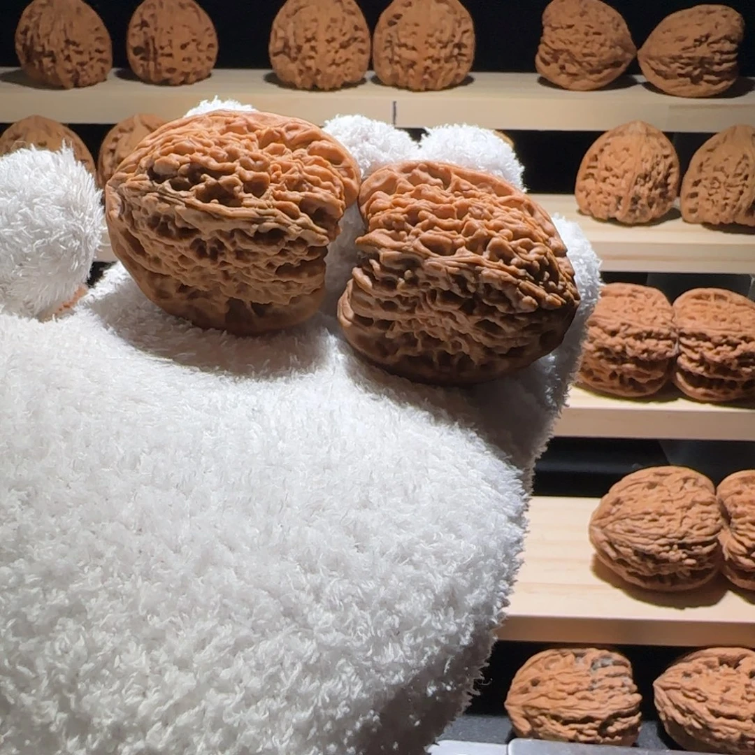 O***y文玩核桃吊坠42奥迪炮弹