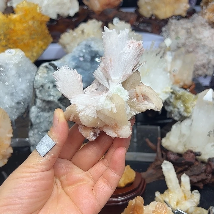 珠宝半成品未镶嵌水晶