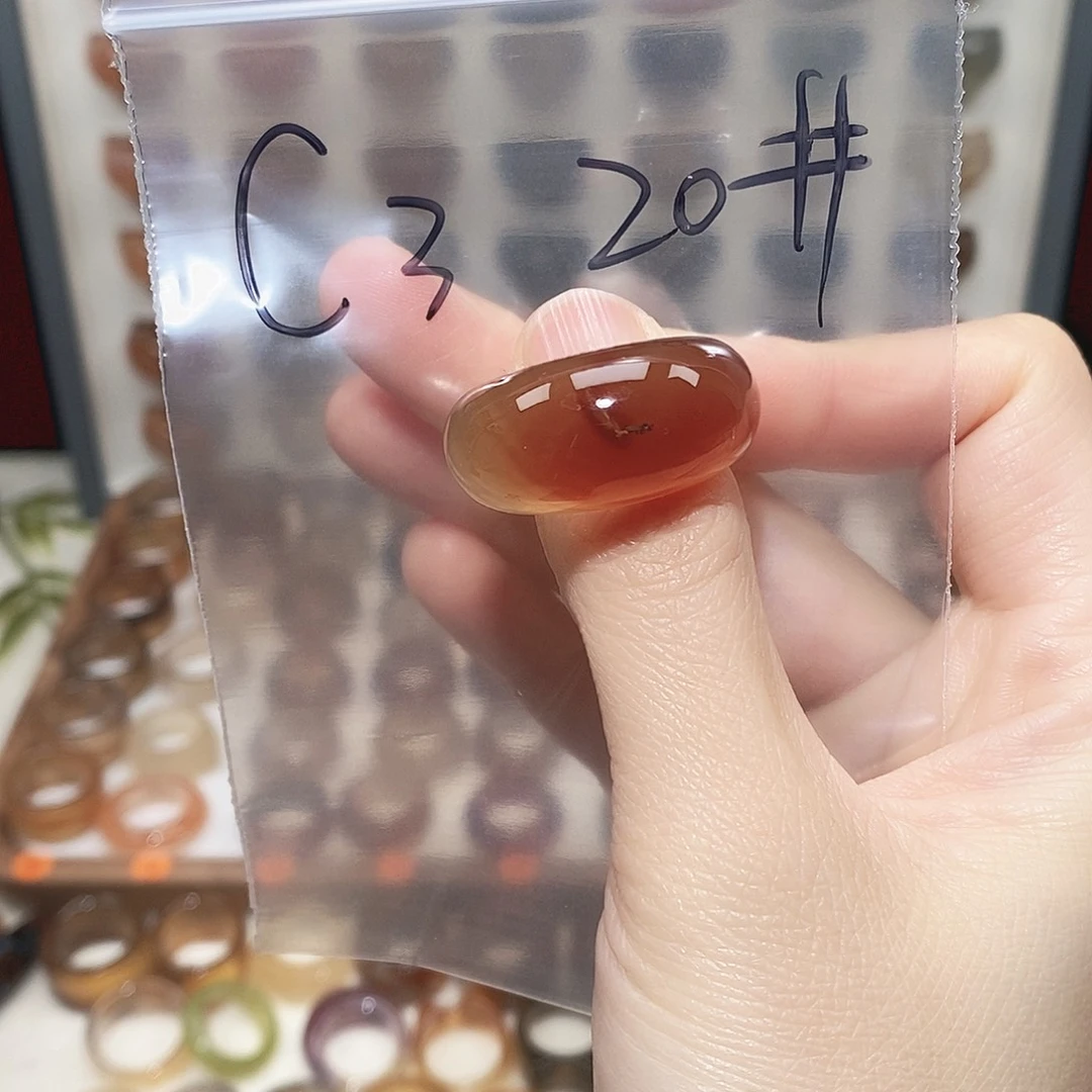 玛瑙/玉髓未镶嵌戒指港16码微瑕包容不退换