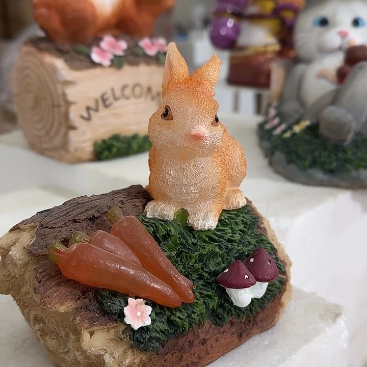 树脂太阳能摆件哈