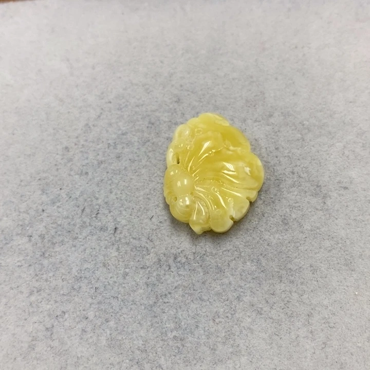 蜜蜡裸石未镶嵌吊坠