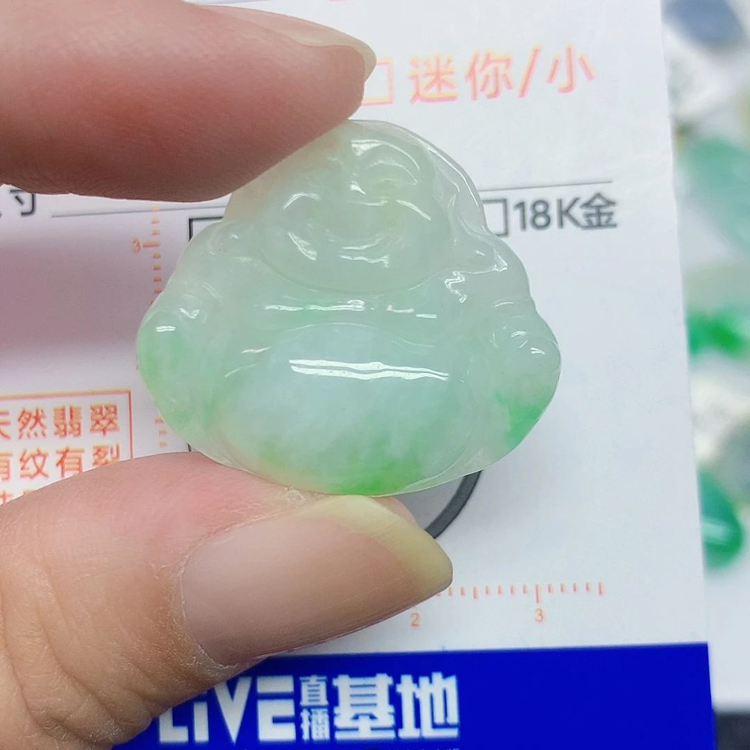 翡翠未镶嵌颈饰佛公