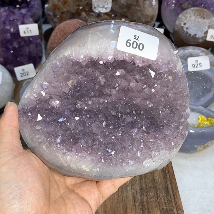 未镶嵌水晶大型摆件（非配饰）