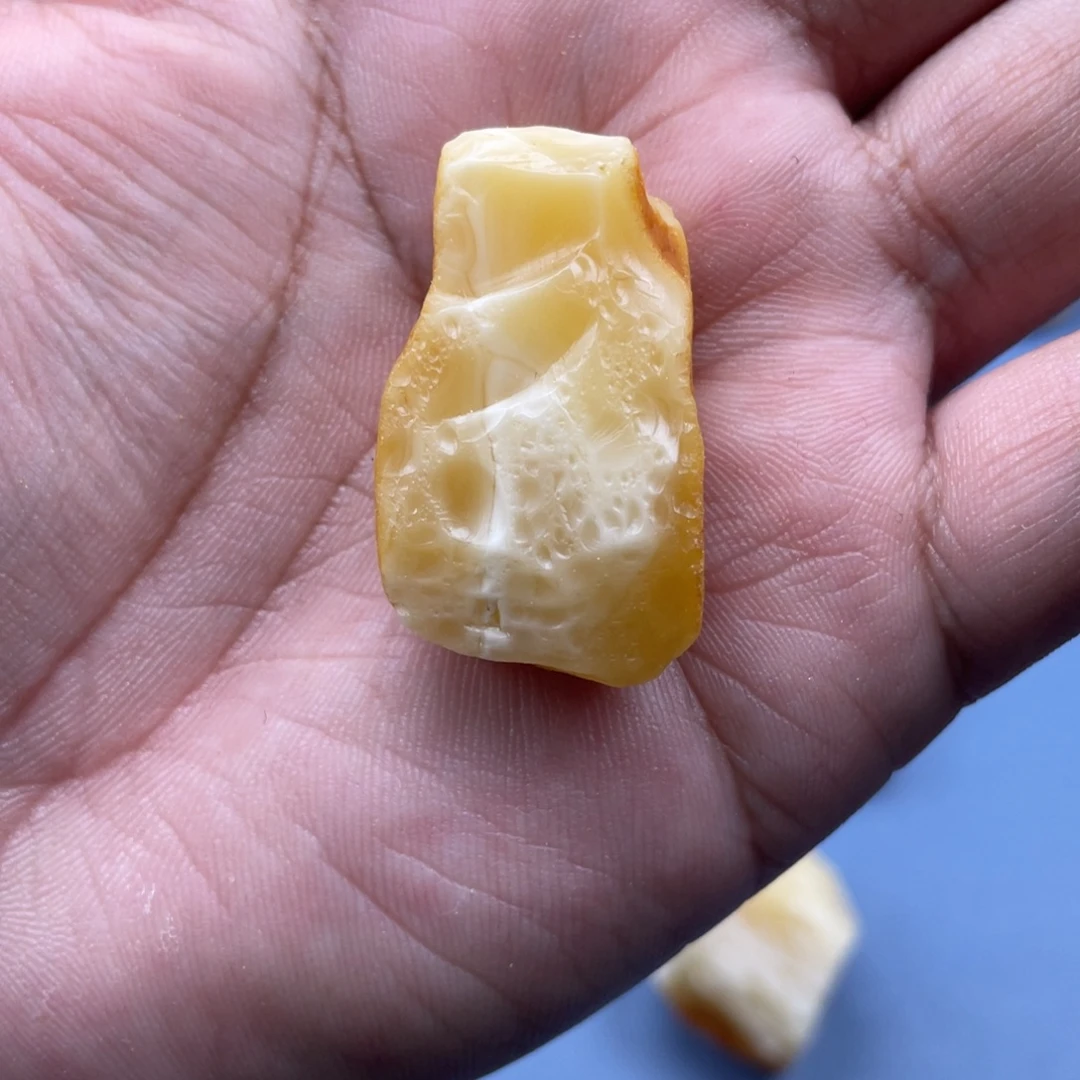 定制琥珀未镶嵌蜜蜡定制