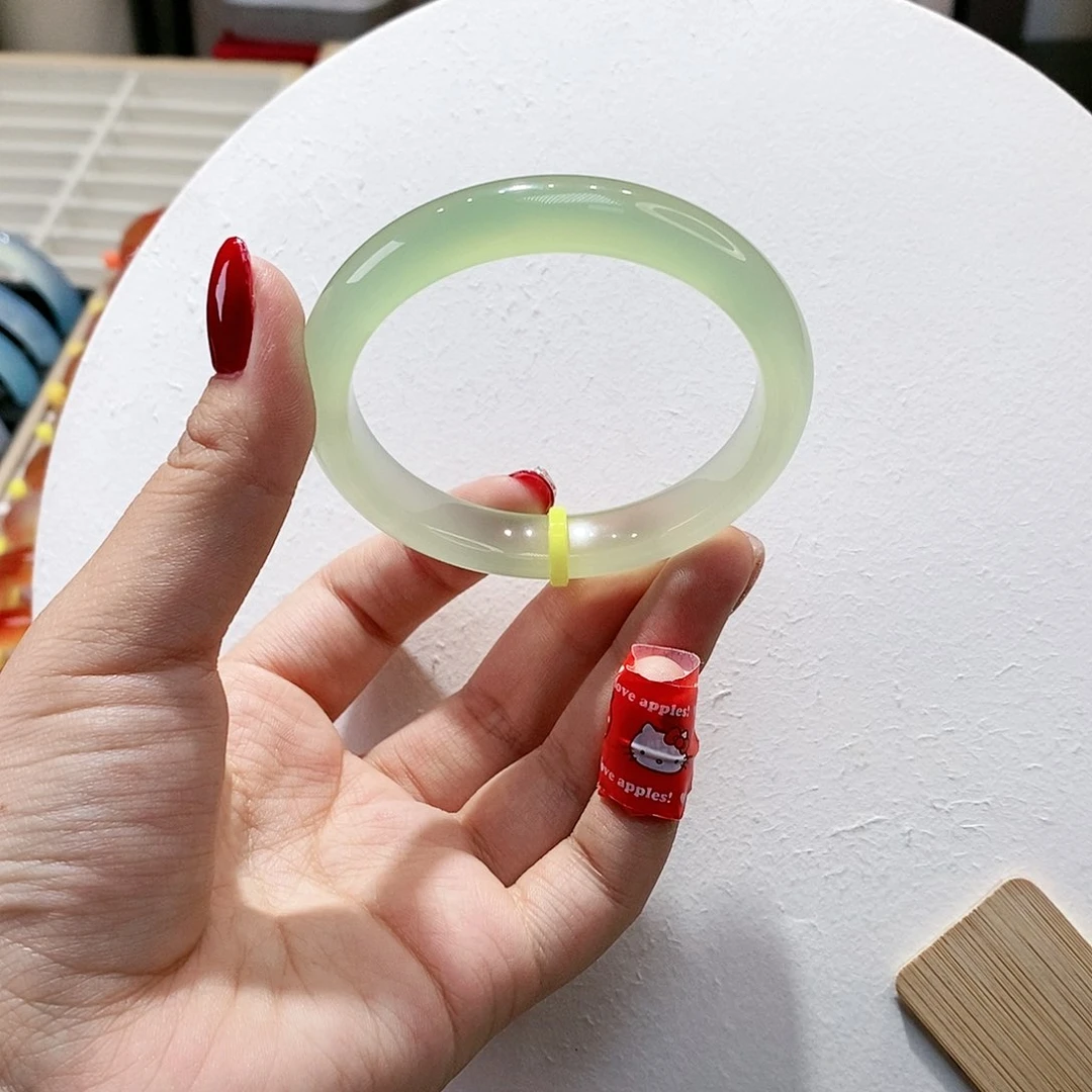 手镯玛瑙/玉髓未镶嵌54