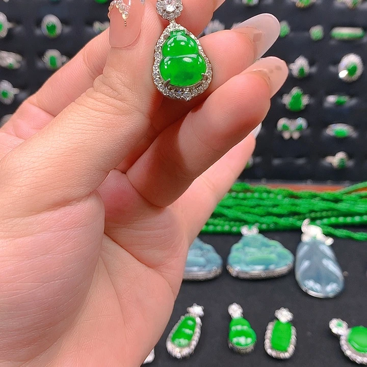 翡翠未镶嵌吊坠(不含链)