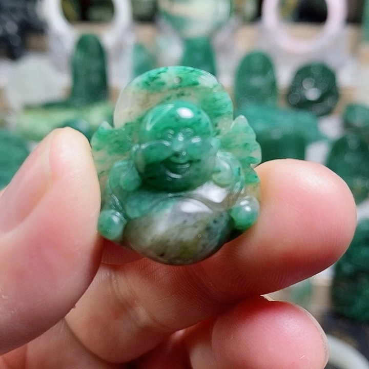 未镶嵌独山玉颈饰