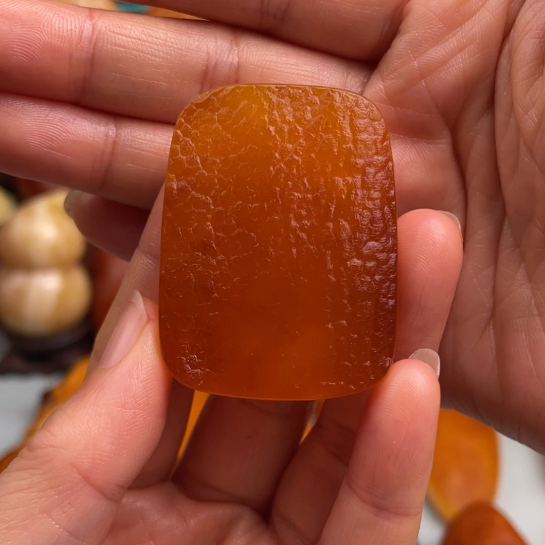 R***m未镶嵌定制琥珀蜜蜡吊坠定制打孔