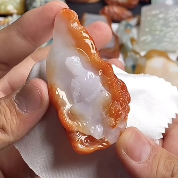 天然红翡御龙观音
