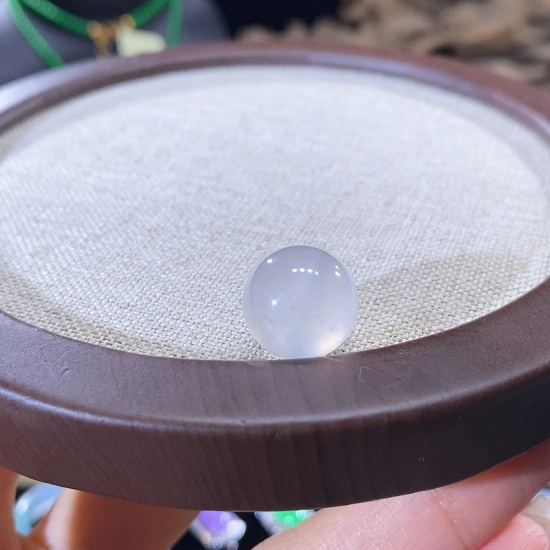 翡翠未镶嵌颈饰翡翠冰茶圆珠13+mm