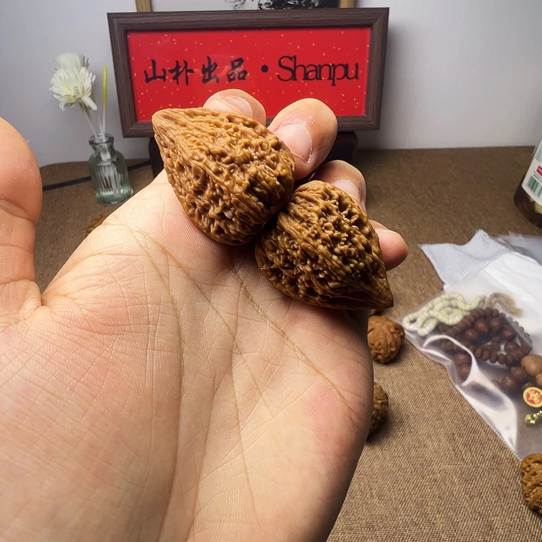 R***H吊坠文玩核桃Rrrrrr