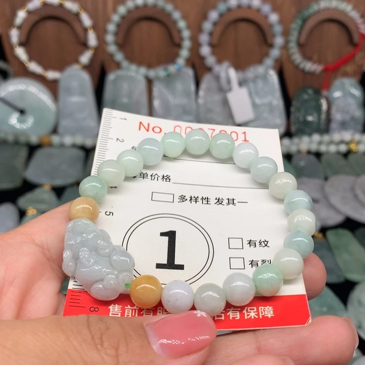 翡翠未镶嵌颈饰11