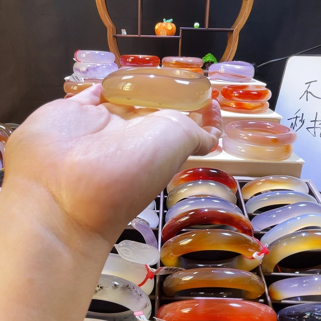 手镯玛瑙/玉髓未镶嵌