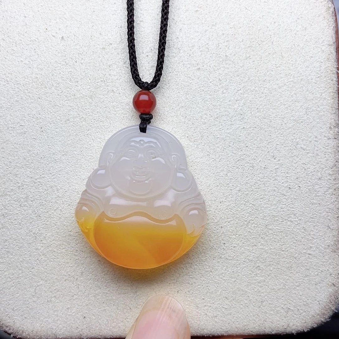 颈饰未镶嵌石英质玉