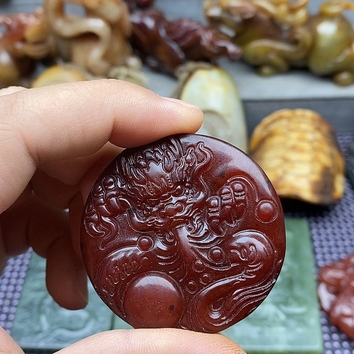 未镶嵌蛇纹石玉颈饰