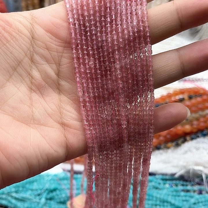 未镶嵌玛瑙/玉髓珠宝半成品一条2.5mm左右草莓晶方糖