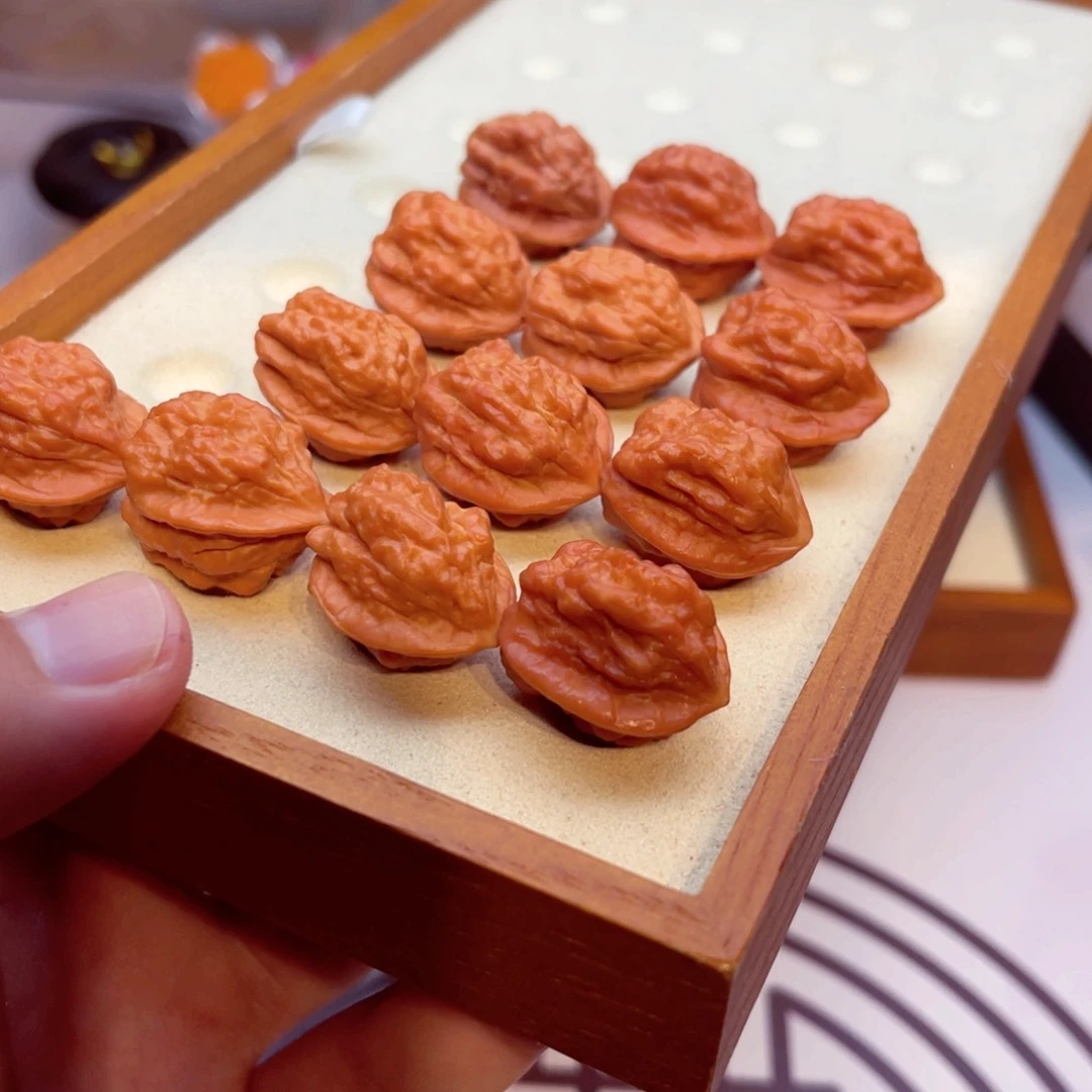 文玩核桃手串蛤蟆图