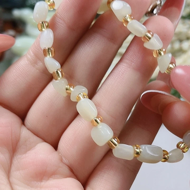 颈饰未镶嵌和田玉