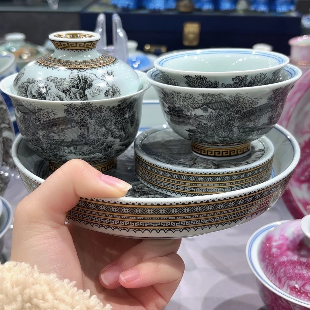 瓷片景德镇瓷器精品陈列