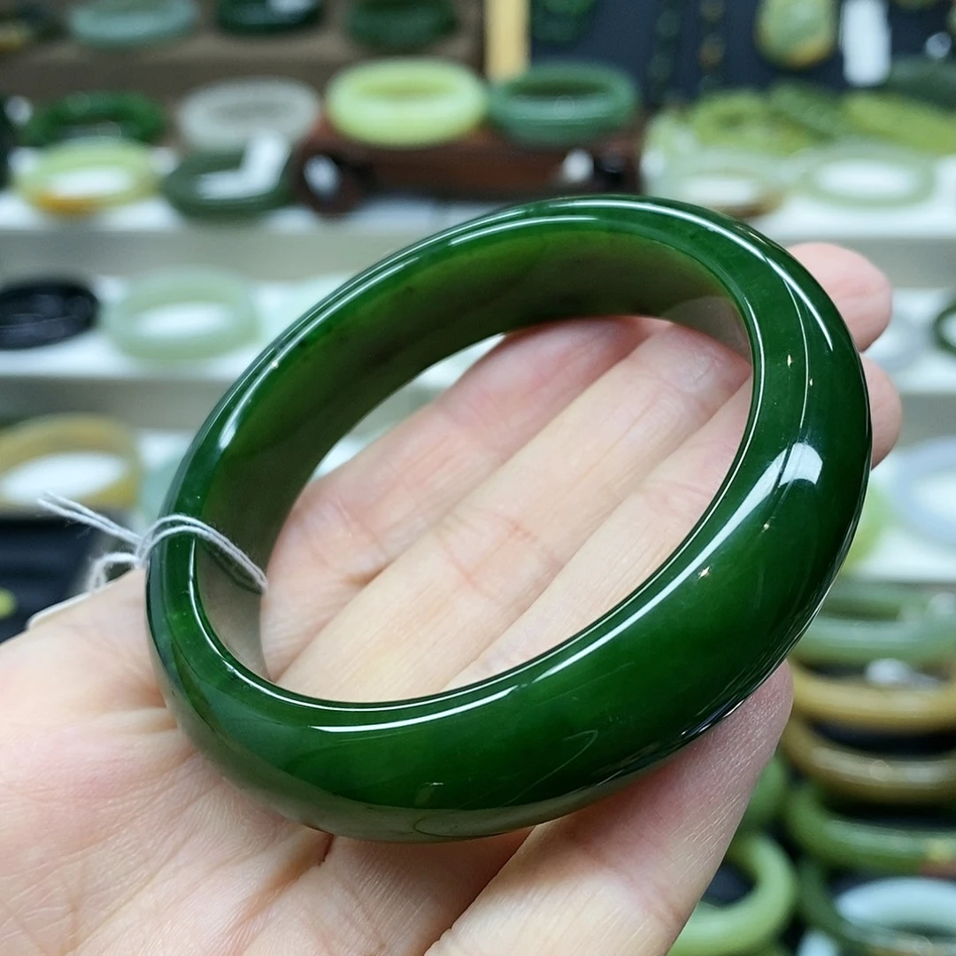【闪购商品】未镶嵌手镯和田玉（碧玉）