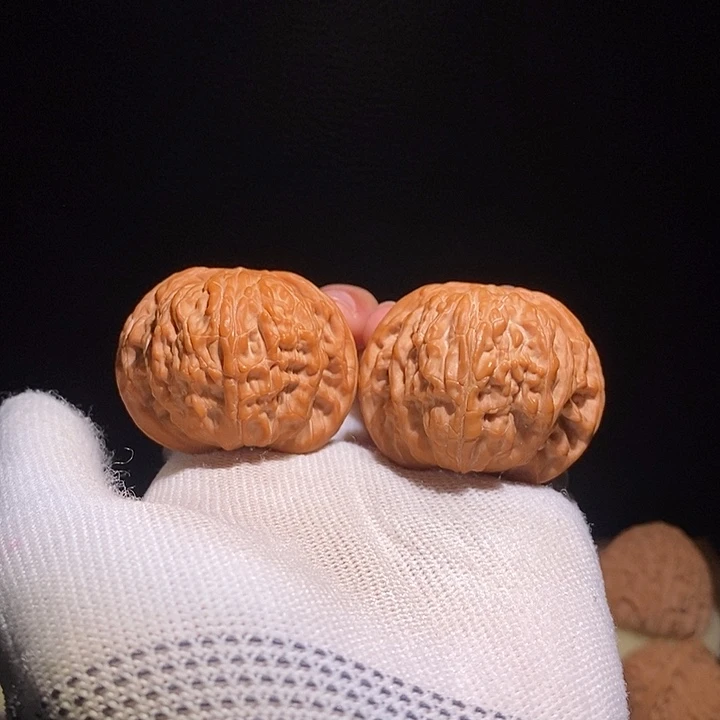 爱***哥吊坠文玩核桃全品44正磨