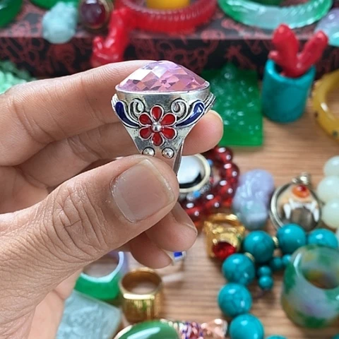 瓷片瓷器紫砂壶摆件