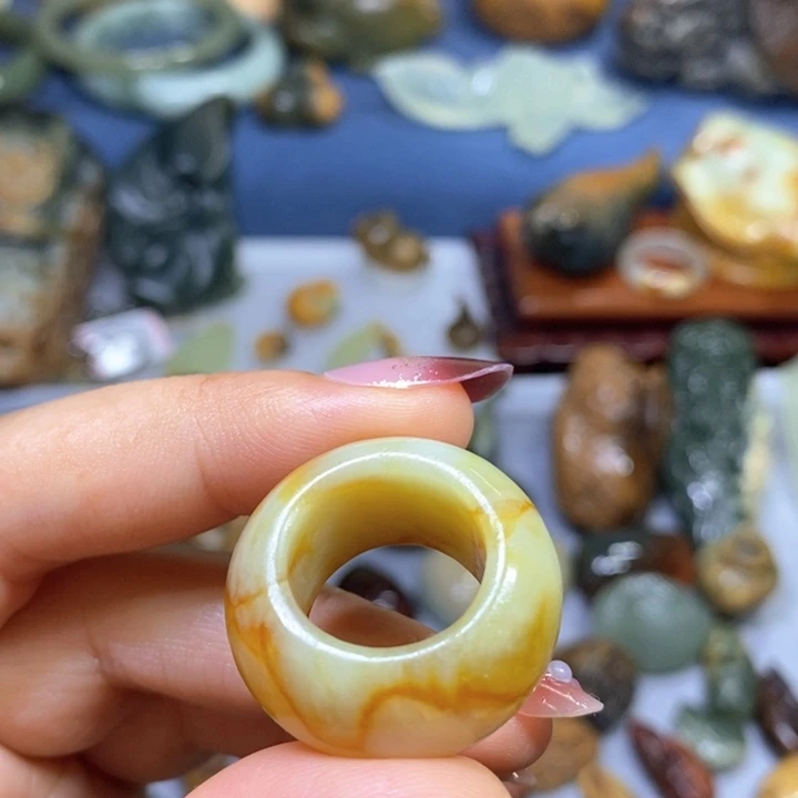 蛇纹石玉未镶嵌岫玉内径16