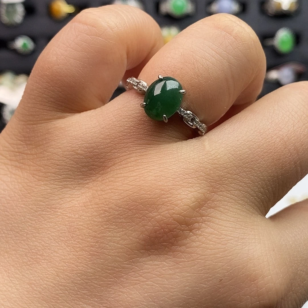 翡翠未镶嵌戒指翡翠