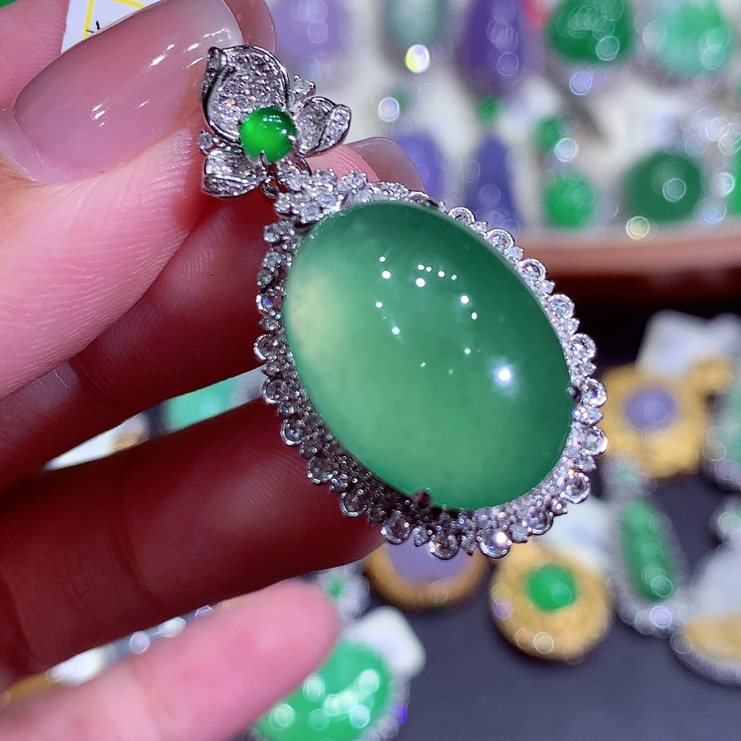 翡翠18K金镶嵌吊坠(不含链)