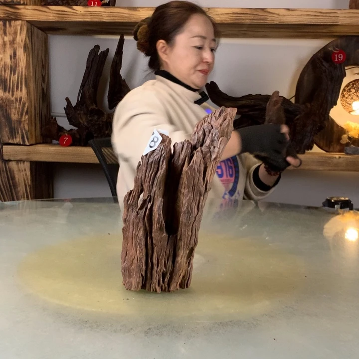 举***才天然的云南紫柚木会黄水