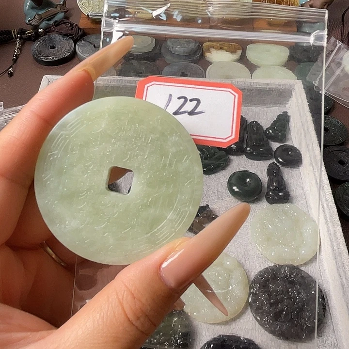 蛇纹石玉合金颈饰