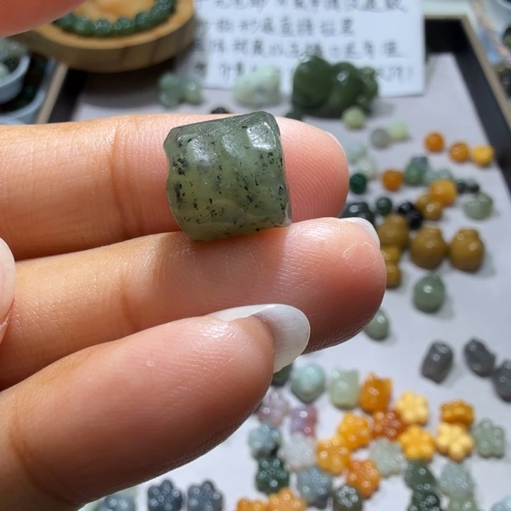 未镶嵌和田玉珠宝半成品