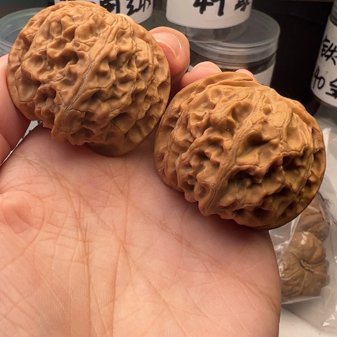 吊坠文玩核桃苹果园42
