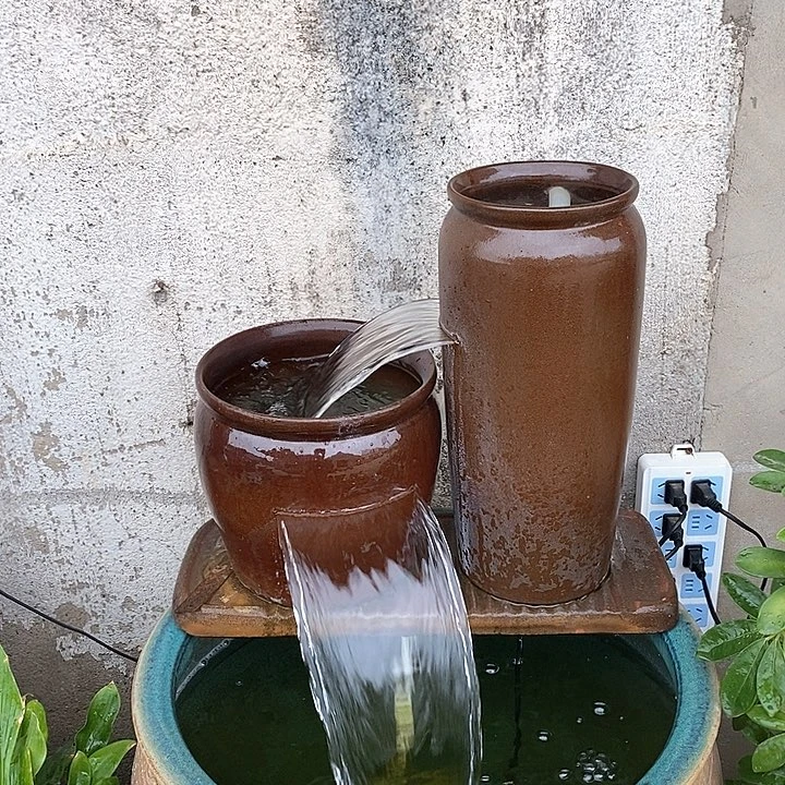水泵23w，弯头，两个流水罐