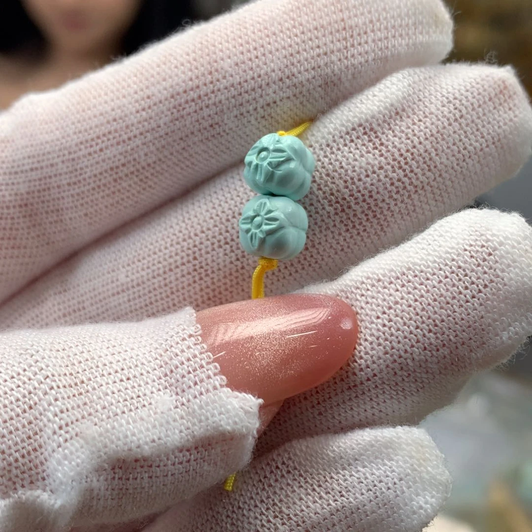 绿松石未镶嵌挂件