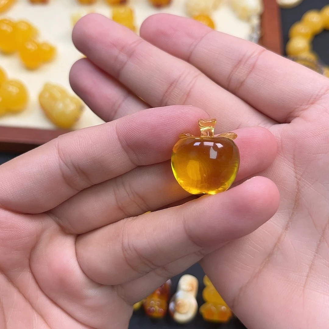琥珀未镶嵌珠宝奇石