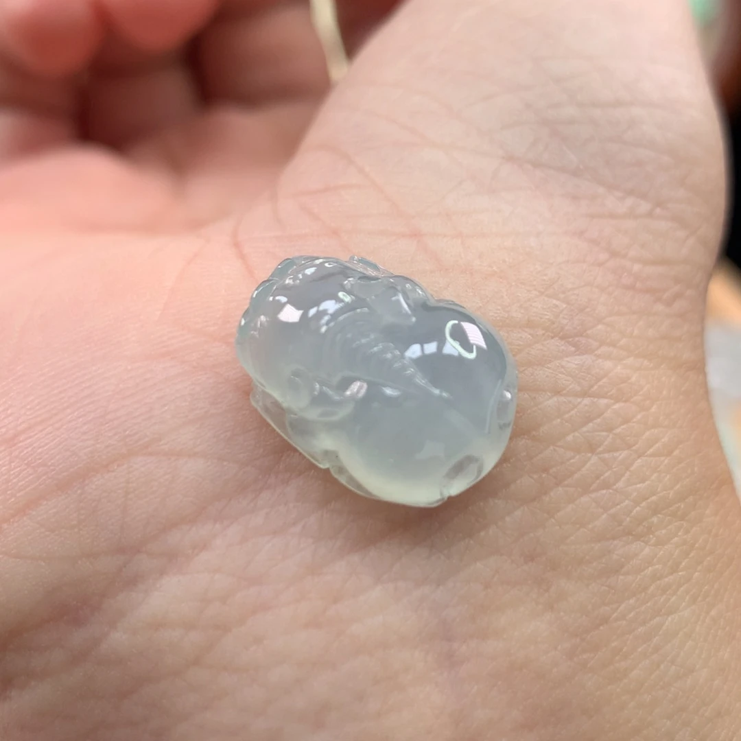 翡翠挂件未镶嵌貔貅