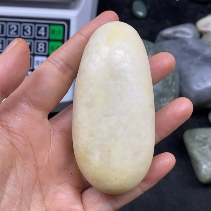 未镶嵌和田玉（糖玉）挂件