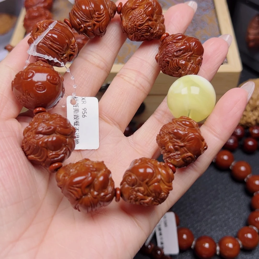 橄榄核吊坠?**运橄榄核